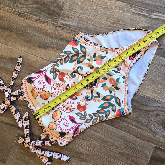 FARM Rio Vibes Floral One Piece Swimsuit Tie Straps, Elongated Small - Picture 4 of 9